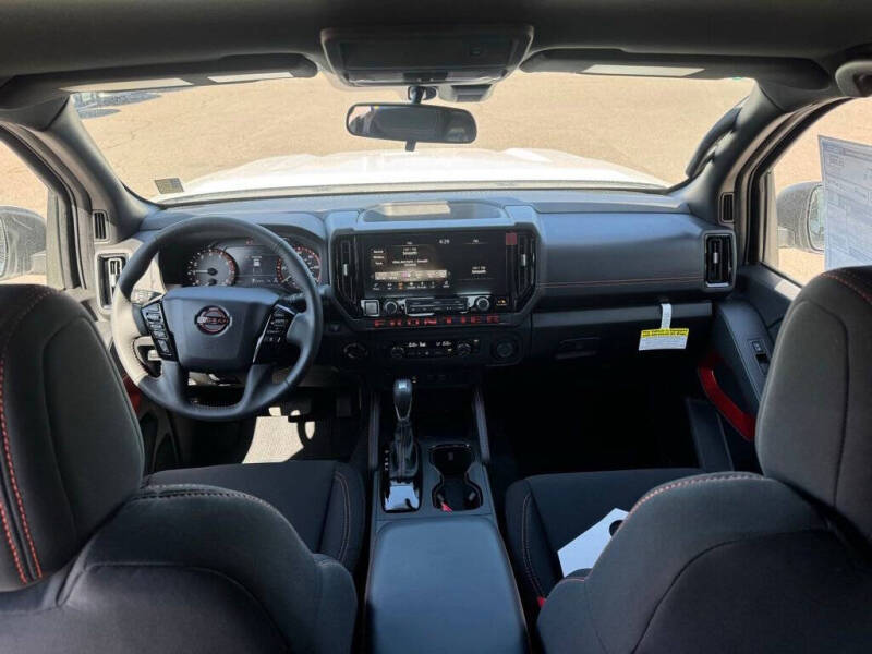 2025 Nissan Frontier