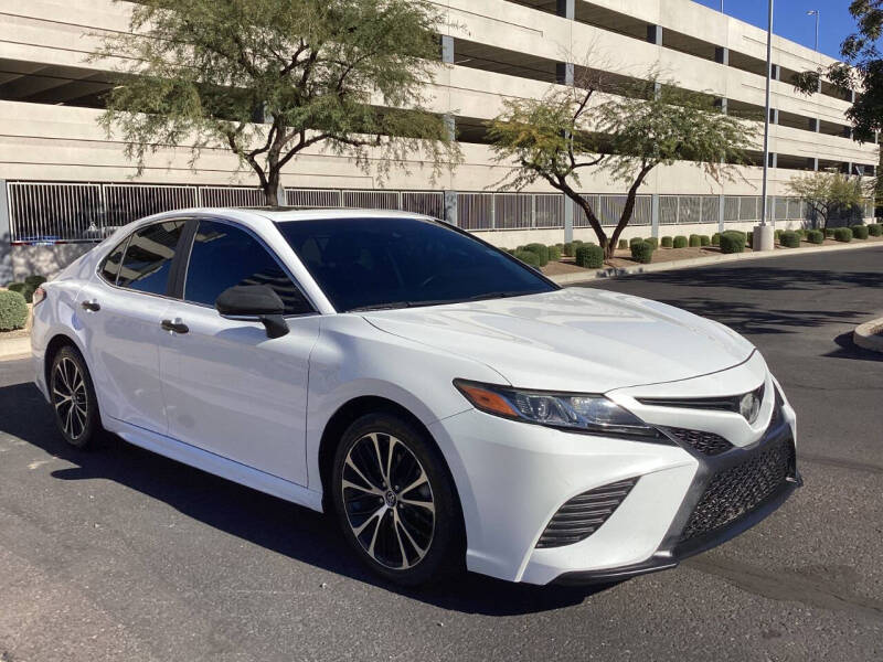 2018 Toyota Camry SE
