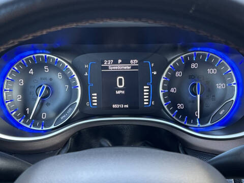 2017 Chrysler Pacifica Touring-L