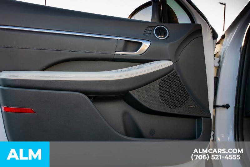 2023 Hyundai Sonata Hybrid Limited