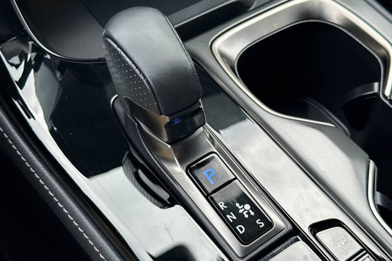 2024 Lexus NX 450h+ F SPORT Handling