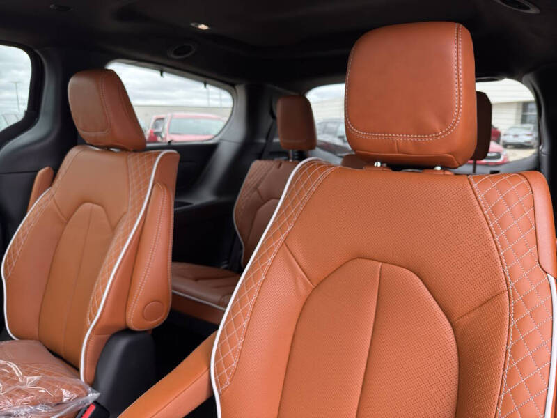2026 Chrysler Pacifica Pinnacle