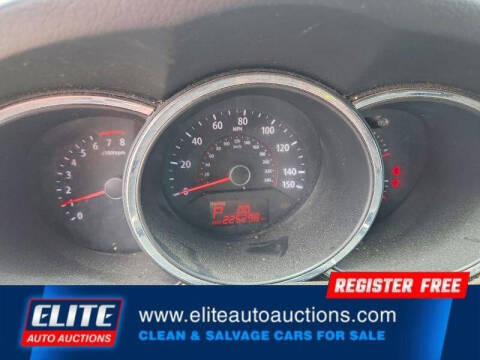 2011 Kia Sorento LX