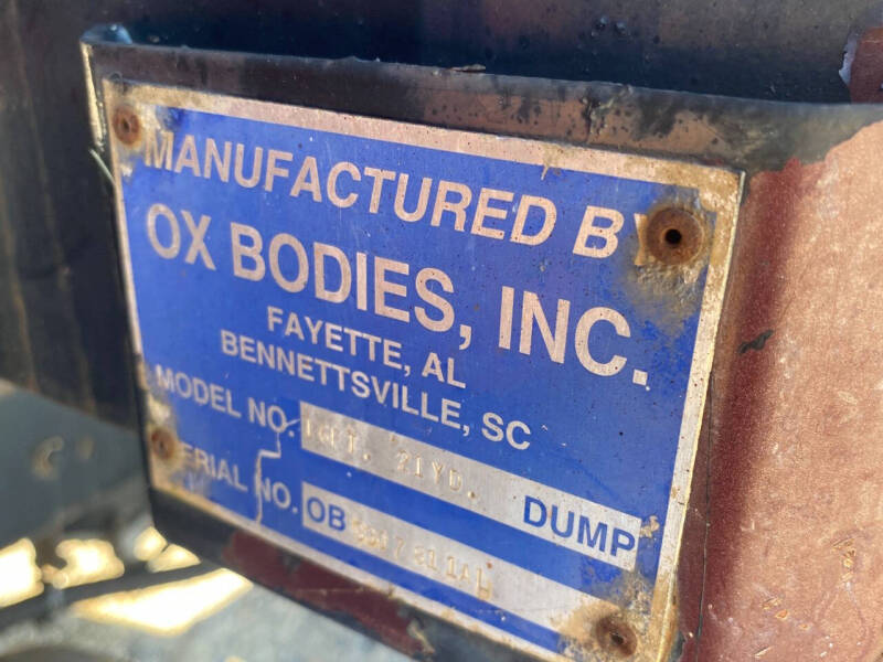 2005 Mack Tri Axle Dump Truck