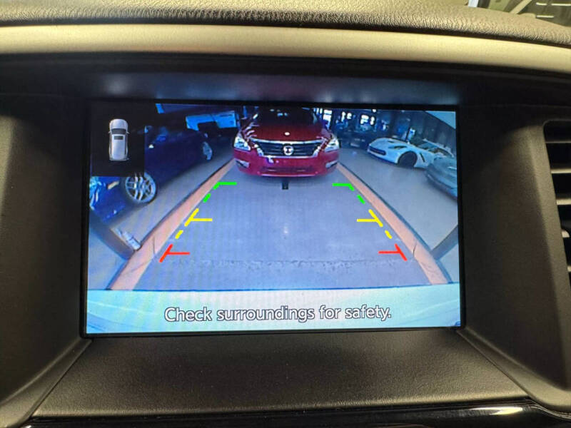 2020 Nissan Pathfinder SV