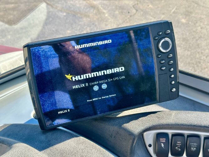 2018 Tracker Targa V18