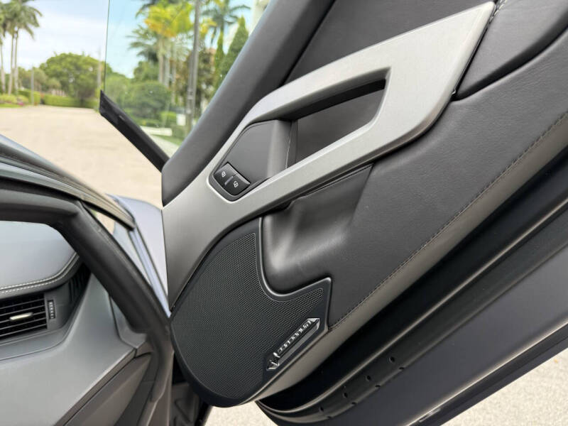 2013 Lamborghini Aventador LP 700-4