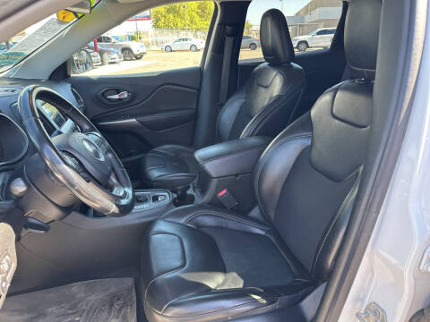 2019 Jeep Cherokee Latitude Plus