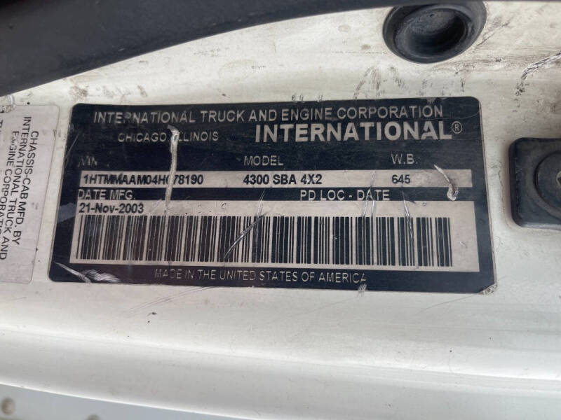 2004 International DuraStar 4300