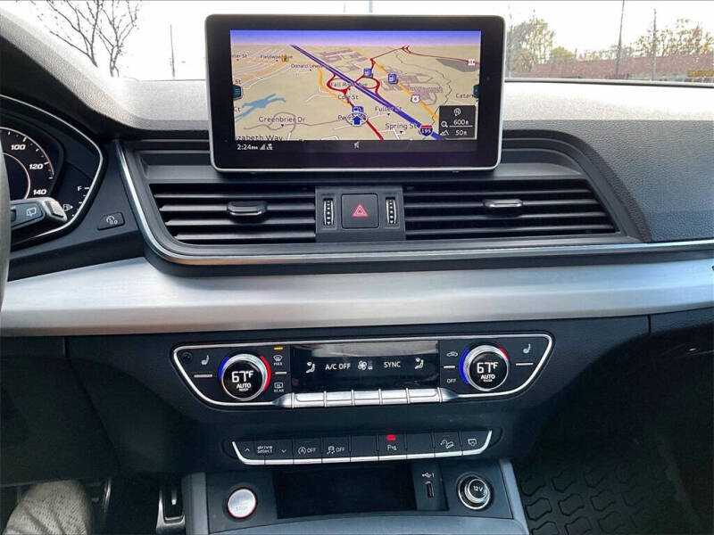 2019 Audi SQ5 3.0T quattro Premium Plus