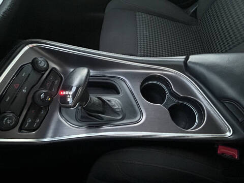 2015 Dodge Challenger SXT