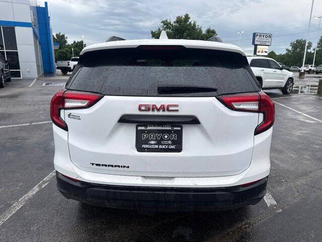 2024 GMC Terrain SLE