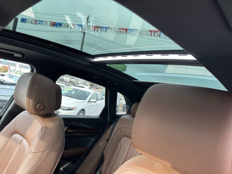 2020 Audi Q5 quattro Titanium Premium 45 TFSI