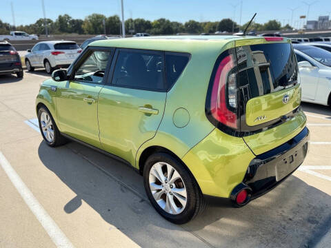 2016 Kia Soul +