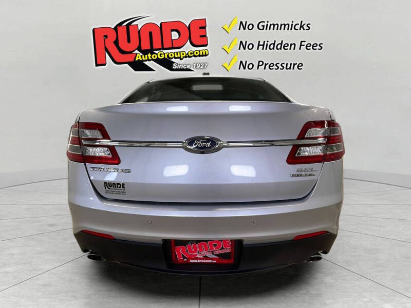 2019 Ford Taurus SEL