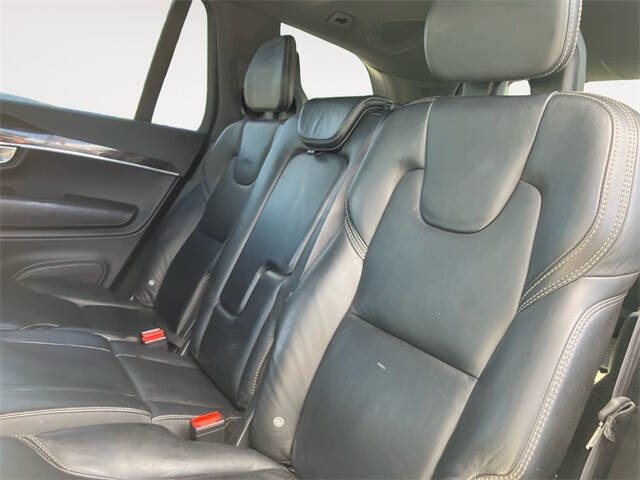 2018 Volvo XC90 T5 Momentum 7-Passenger
