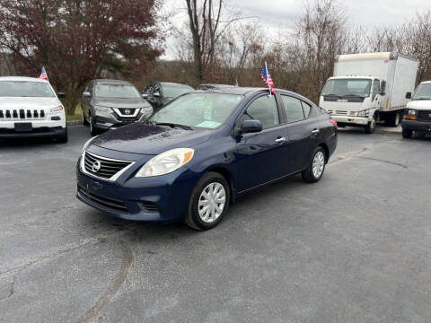 2014 Nissan Versa 1.6 SV
