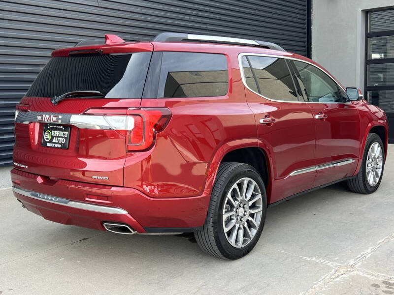 2023 GMC Acadia Denali