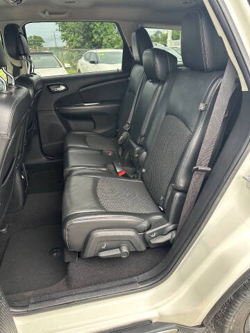 2018 Dodge Journey Crossroad