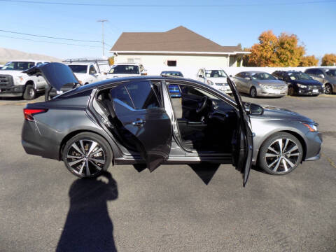 2022 Nissan Altima 2.5 Platinum