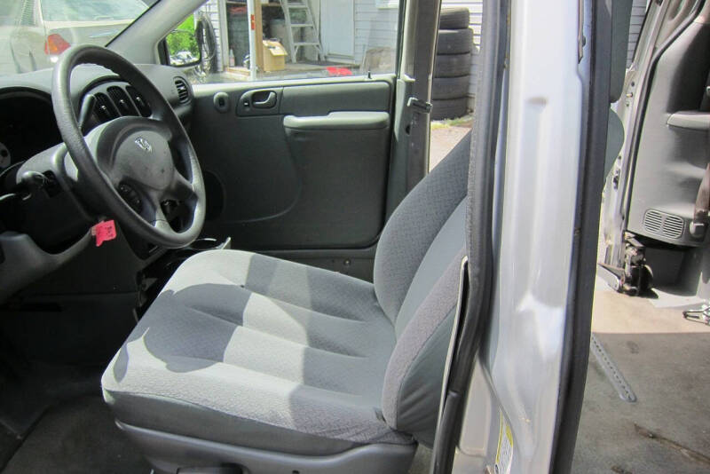 2006 Dodge Grand Caravan SE