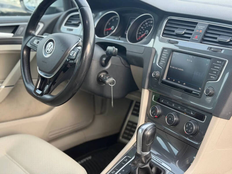 2017 Volkswagen Golf Alltrack