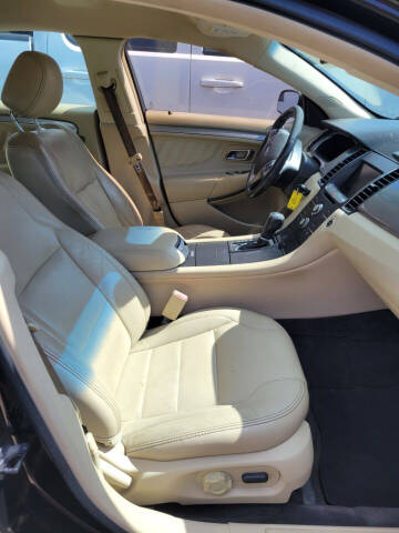 2013 Ford Taurus SEL