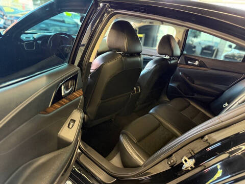 2016 Nissan Maxima Platinum