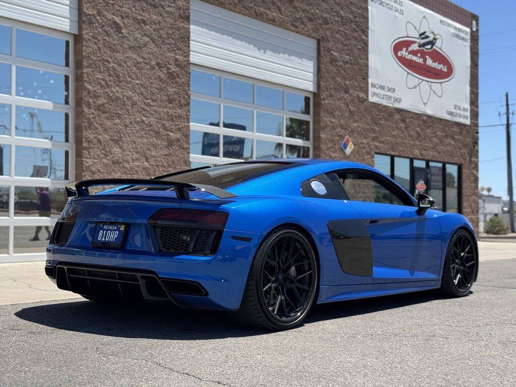 2017 Audi R8 5