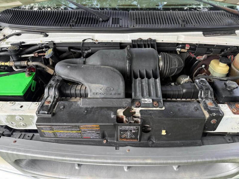2000 Ford E-Series