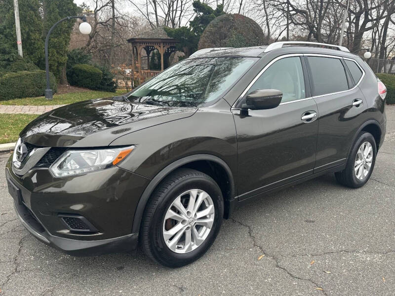 2016 Nissan Rogue SV's photo