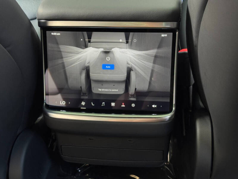 2023 Tesla Model X Standard Range