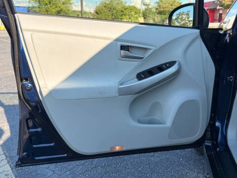 2013 Toyota Prius Three