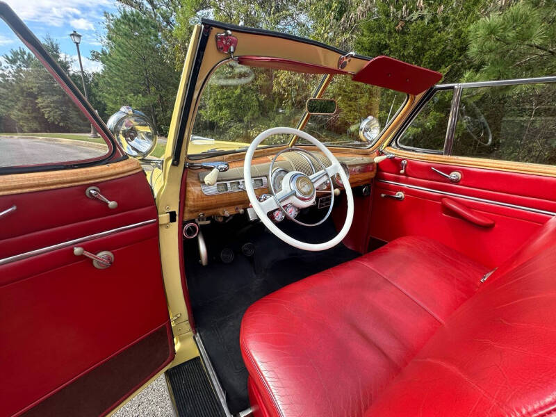 1948 Ford Super Deluxe