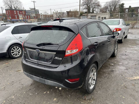 2011 Ford Fiesta SES