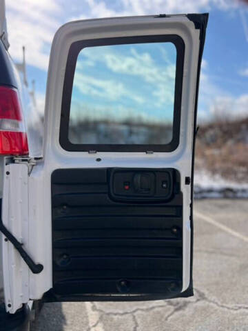 2020 Chevrolet Express 2500