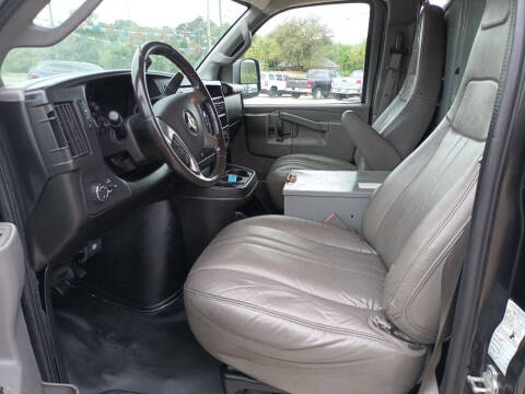 2017 Chevrolet Express 2500