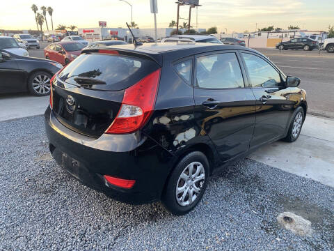 2012 Hyundai Accent GS
