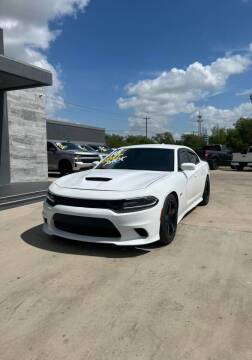 2018 Dodge Charger for sale at A & V MOTORS in Hidalgo TX