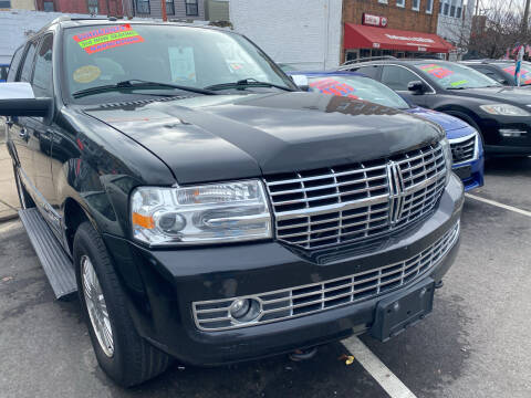 2013 Lincoln Navigator for sale at K J AUTO SALES in Philadelphia PA