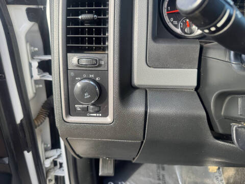 2017 RAM 1500 Express