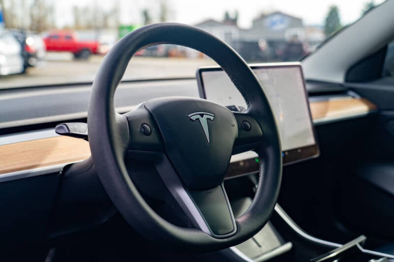 2020 Tesla Model 3 Long Range