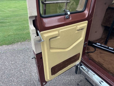 1984 Dodge Ram Van