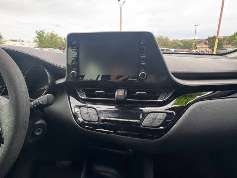 2021 Toyota C-HR XLE