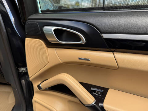 2016 Porsche Cayenne S