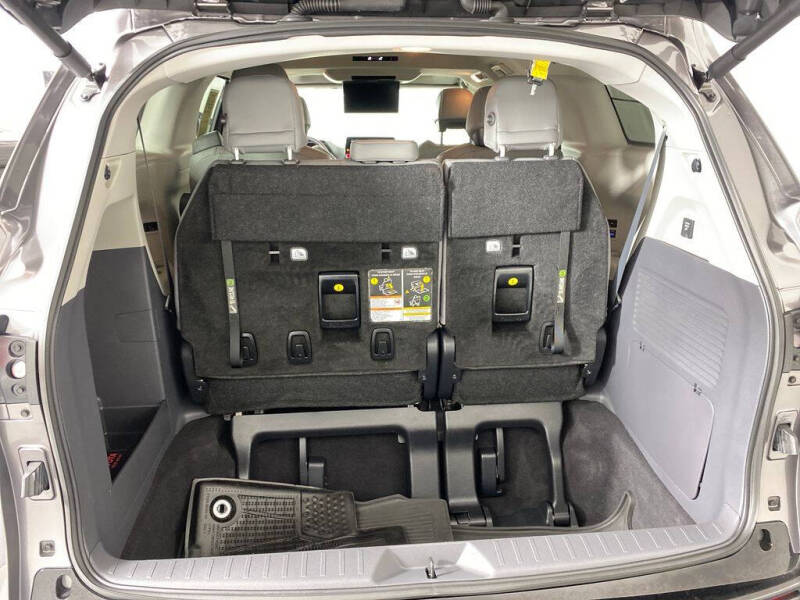 2024 Toyota Sienna Limited 7-Passenger
