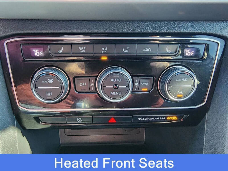 2020 Volkswagen Atlas Cross Sport V6 SEL R-Line 4Motion