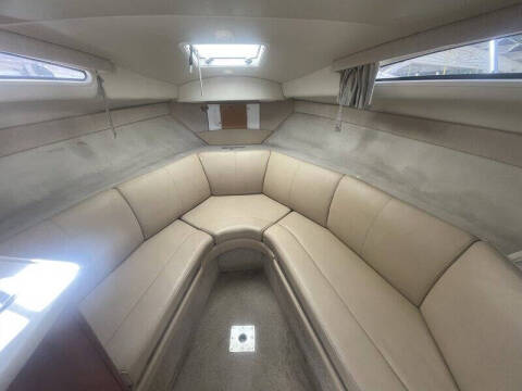2004 Bayliner 245