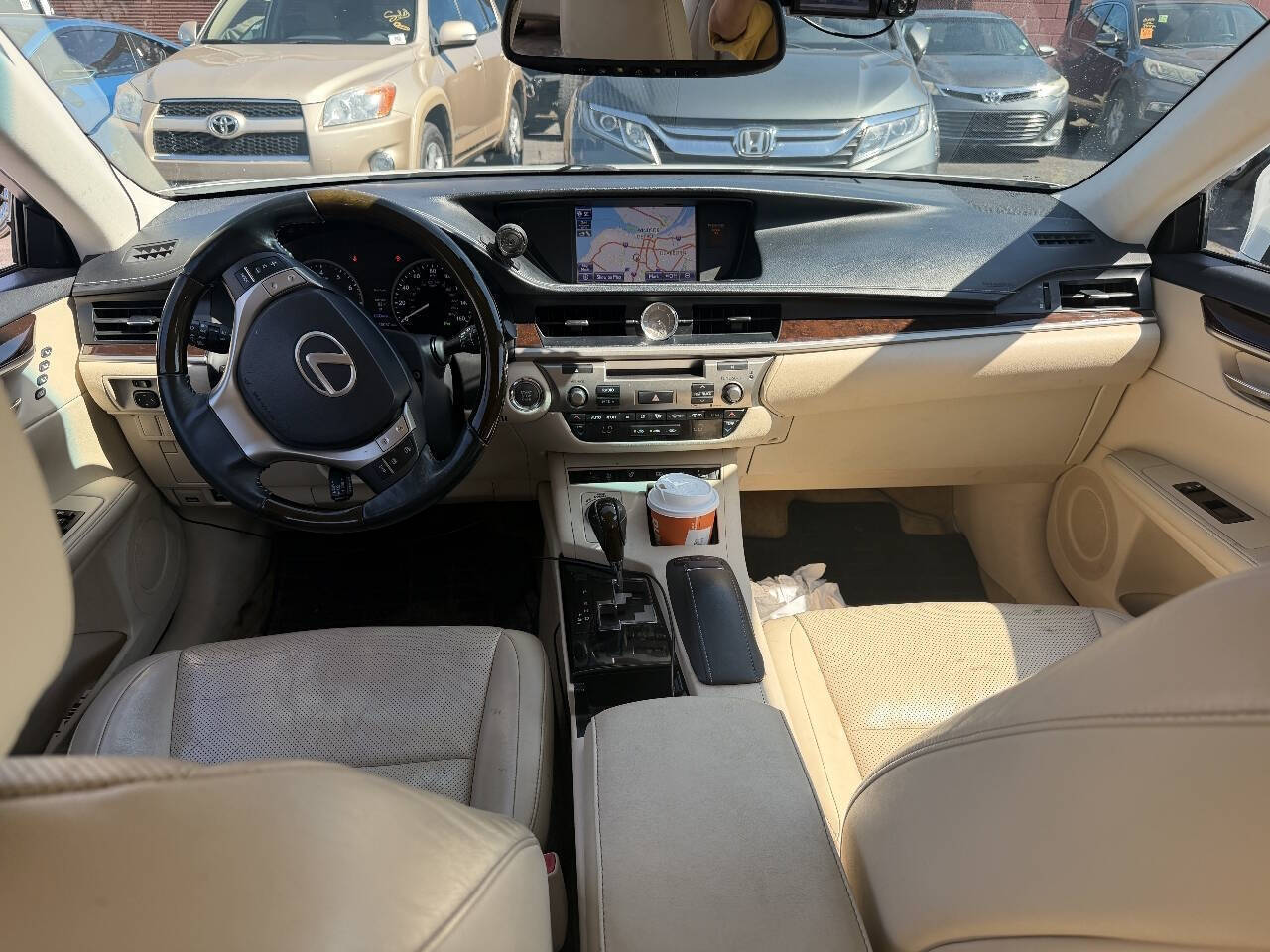 White 2014 Lexus ES 350 Base 4dr Sedan 7