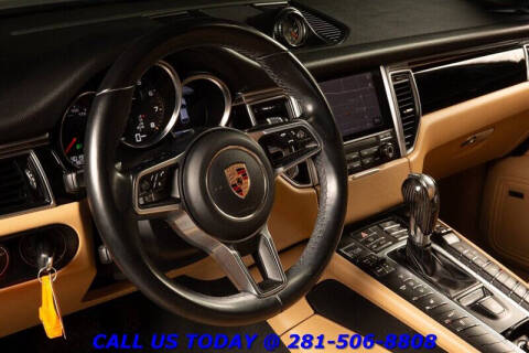 2017 Porsche Macan